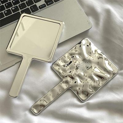 10.5*19*1cm Logo personnalisé Miroir à main pour le maquillage quotidien en forme carrée d'argent