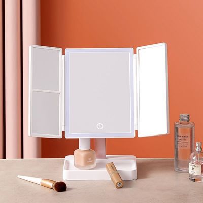 Triple vanité Maquillage grossissant éclairé Miroir cosmétique ABS plastique