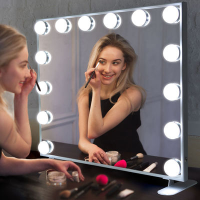 Lumière de maquillage à l'épreuve des chocs