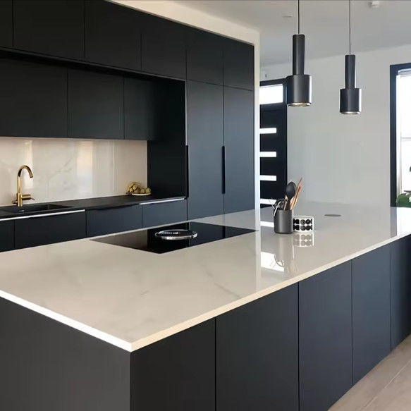 Cabinets de cuisine en contreplaqué pour les coins 1